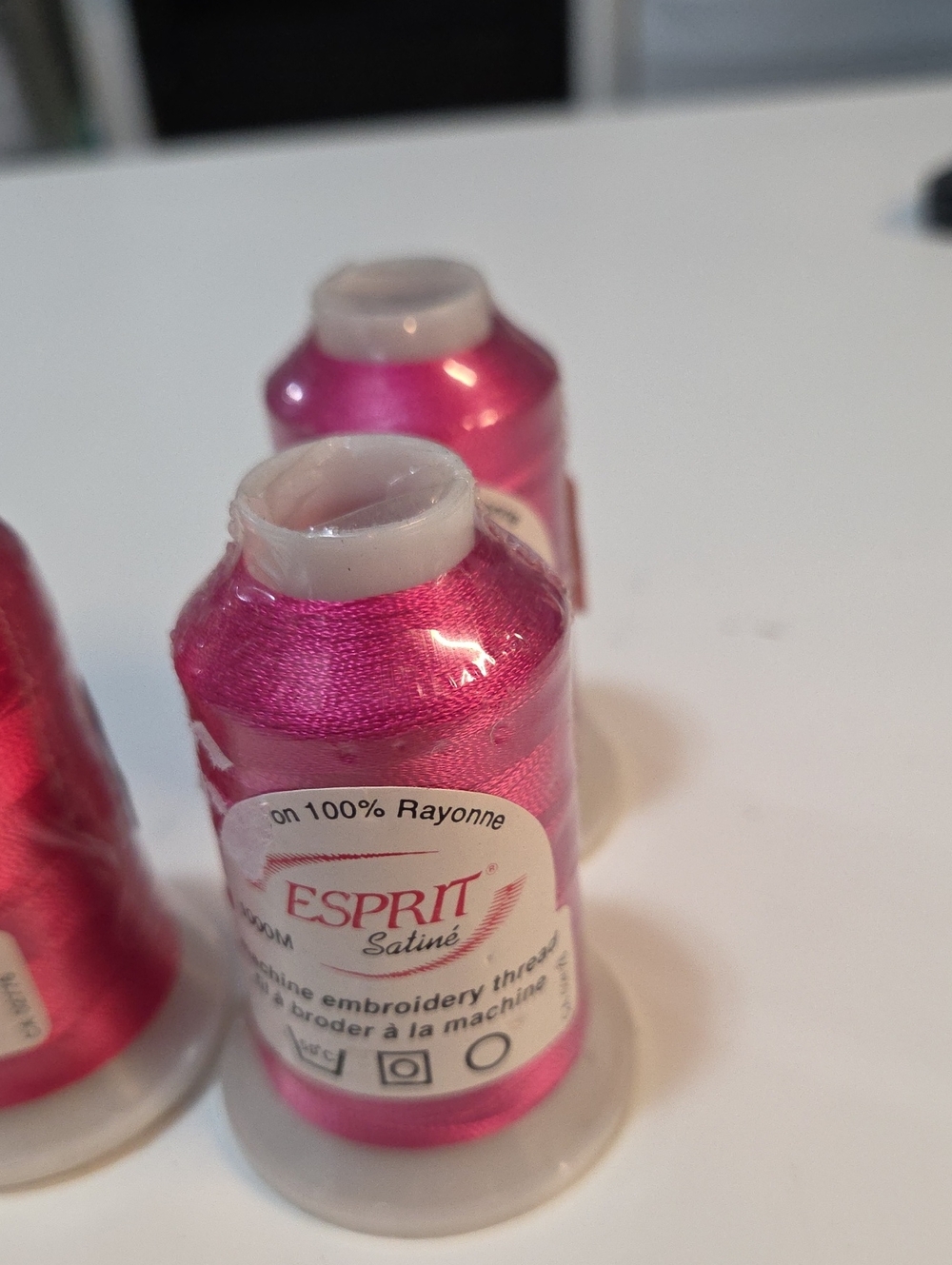 Esprot Satine Machine Embroidery Thread Lot - Picture 7 of 8